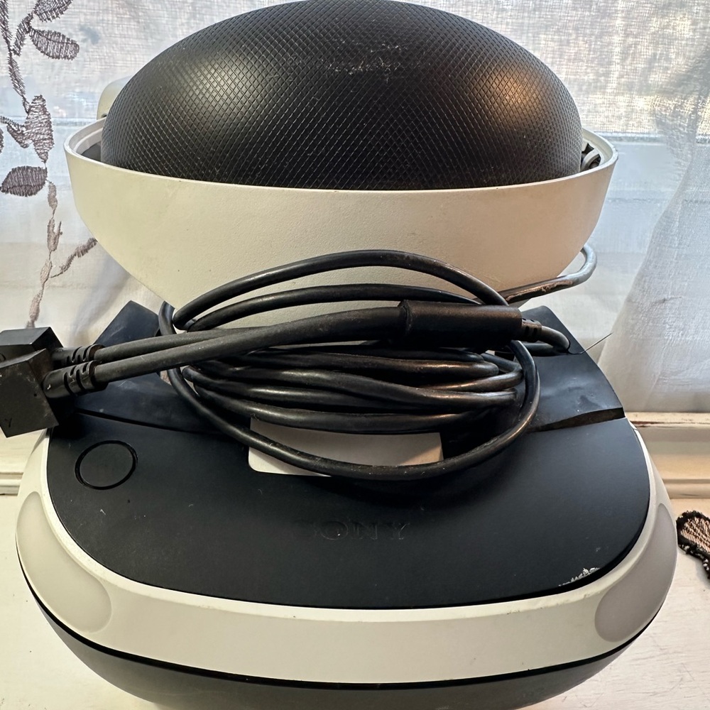 Sony Dual-Tone VR Headset
